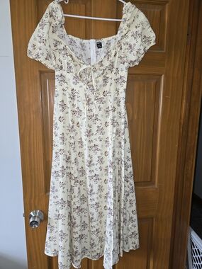 SHEIN Cream Floral Midi Dress With Side Slit,Womens Size M